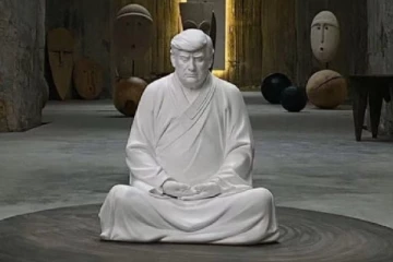 புத்தர் வடிவில் டொனால்ட் டிரம்ப் சிலை: பல மடங்கு அதிகரித்த வாங்குவோர் எண்ணிக்கை