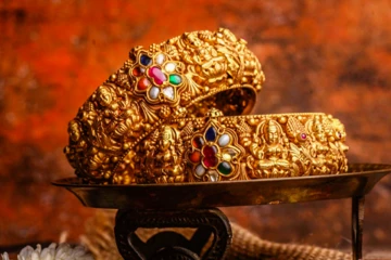 හදීසියෙම රත්තරන් මිල පහළට - දැන්ම ගන්න මෙන්න මිල