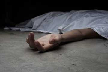 පොහොර උරයක දමා සිටි සිව් හැවිරිදි දරුවාට සිදු වූ සංවේදී ඛේදවාචකය..