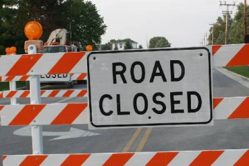 கொழும்பு - கண்டி பிரதான வீதிக்கு பூட்டு