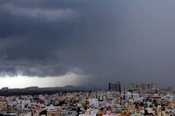 கொட்டித்தீர்க்கும் கனமழை... மிதக்கும் சென்னை: மக்கள் கடும் அவதி