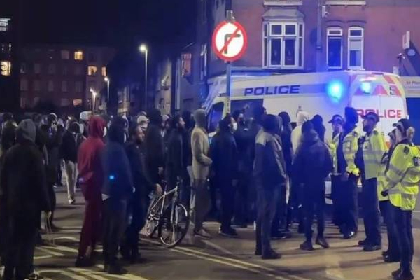 பிரித்தானியாவில் உள்ள இந்து கோவில் மீது வன்முறை தாக்குதல்! | Violent Attack On Hindu Temple In Britain