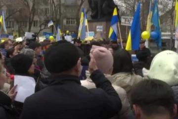 புடினுக்கு எதிராக வெளிநாடொன்றில் களமிறங்கிய மக்கள்!