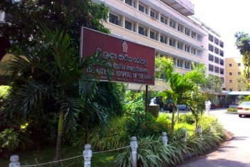 நெருக்கடி நிலையால் மூடப்படும் வைத்தியசாலைகள்