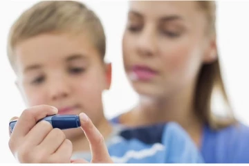 எந்த வயதிலும் சர்க்கரை நோய் வரலாம்! இந்த அறிகுறிகள் இருந்தால் அதீத கவனம் தேவை