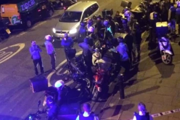 பிரித்தானியாவில் பொலிஸார் மீது ஆசிட் தாக்குதல்... இரு சிறுவர்கள் கைது!