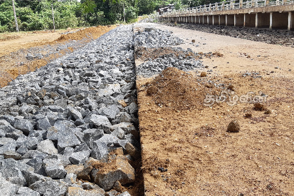 கிளிநொச்சி இரணைமடு நீர்ப்பாசனத் திணைக்களத்தின் மீது முன்வைக்கப்பட்டுள்ள குற்றச்சாட்டு | Allegation Made Kilinochchi Iranimadu Department