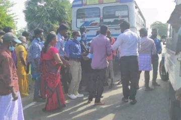 திடீரென நின்ற பேருந்து: உந்துருளியில் வேகமாக வந்த இளைஞனுக்கு நேர்ந்த விபரீதம்