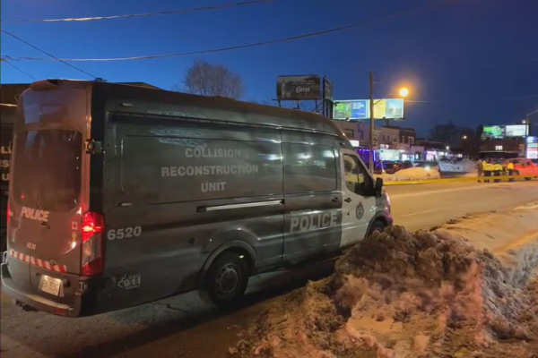 நோர்த் யார்க்கில் வாகனம் மோதியதில் பாதசாரி பலி | Pedestrian Seriously Injured After Being Struck