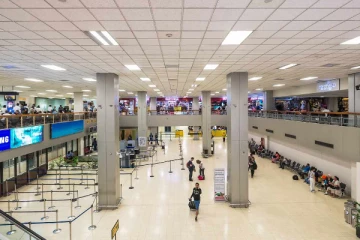 யாழ்ப்பாண இளைஞன் கட்டுநாயக்காவில் அதிகாலைவேளை கைது