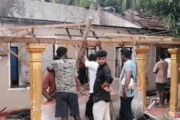 திருகோணமலையில் அதிகாலையில் தீப்பற்றி எரிந்த வீடு