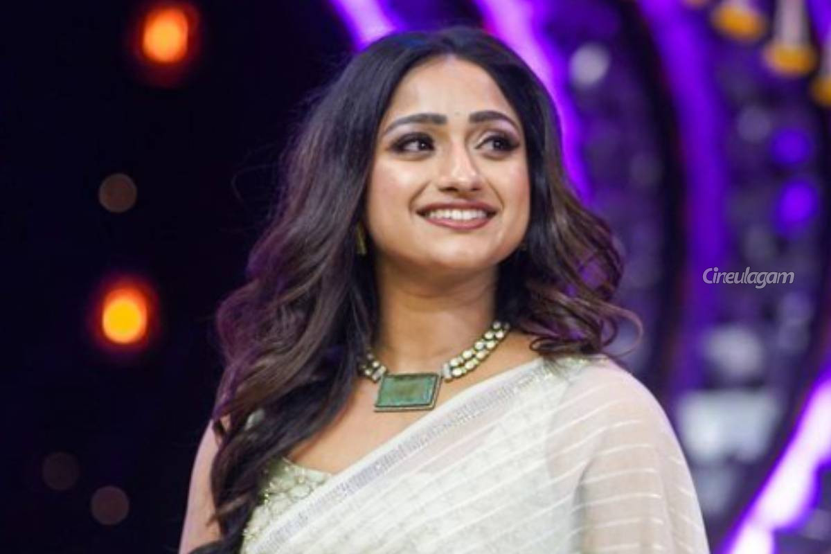 மீண்டும் தமிழ் சீரியல் பக்கம் வந்த நடிகை ஆஷிகா படுகோன்... எந்த சீரியல் என்ட்ரி தெரியுமா? | Ashika Padukone New Entry In Tamil Serial மீண்டும் தமிழ் சீரியல் பக்கம் வந்த நடிகை ஆஷிகா படுகோன்... எந்த சீரியல் என்ட்ரி தெரியுமா? | Ashika Padukone New Entry In Tamil Serial