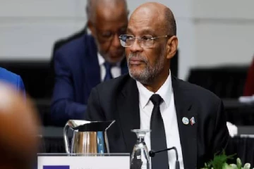 ஆயுதக் குழுக்களுக்கிடையே போட்டி.. பதவியை ராஜினாமா செய்யும் பிரதமர்!