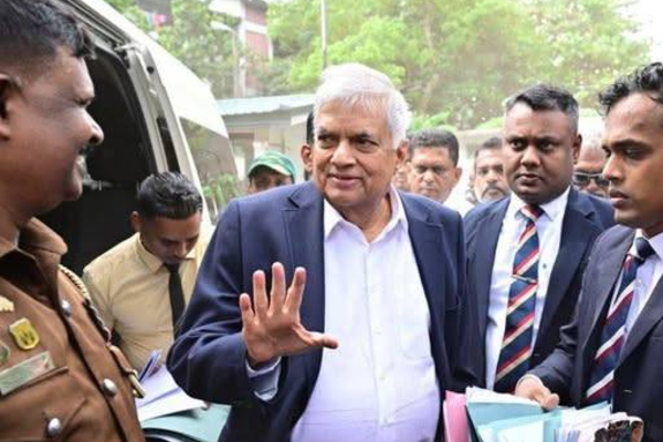 ரணிலின் தகுதியை பார்க்காத நீதி தேவதையின் கண்கள்! தீர்க்கமான வாதத்தை முன்வைத்த திலீப பீரிஸ் | Angel Of Justice Who Does Not See Ranil S Merit