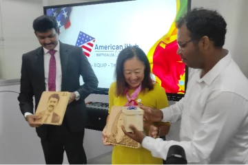 அமெரிக்கத் தூவர் ஜீலிசங் மட்டக்களப்பிற்கு விஜயம்