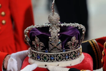மகாராணி எலிசபெத்தின் கிரீடத்தில் ஏற்படவுள்ள மாற்றம்!