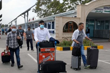 ஆப்கானிஸ்தானில் இருந்து ஒரே நாளில்  வெளியேறிய  3 ஆயிரம் அமெரிக்கர்கள்!