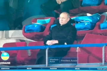 ஒலிம்பிக்  தொடக்க விழாவில் தூங்கிய புதின்: வைரலாகும் புகைப்படம்