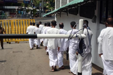 පොදු සමාව නිර්දේශ වූ සිරකරුවන්ට තවදුරටත් හිරේම ඉන්න වෙයි - ඥාතීන්ගෙන් දැවැන්ත චෝදනාවක්