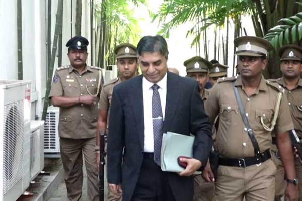 பூஜித் ஜயசுந்தரவுக்கு நீதிமன்றம் கொடுத்த உத்தரவு! - ஐபிசி தமிழ்