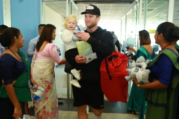 252 பயணிகளுடன் இலங்கை வந்த செக் குடியரசு விமானம்!