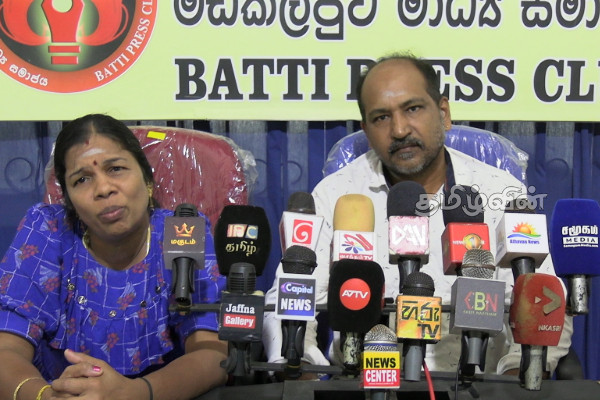 மட்டக்களப்பில் தீ விபத்து - பொலிஸாரின் அசமந்தபோக்கு என வர்த்தகர் ஒருவர் குற்றச்சாட்டு | Traders Express Regret Over Fire In Batticaloa மட்டக்களப்பில் தீ விபத்து - பொலிஸாரின் அசமந்தபோக்கு என வர்த்தகர் ஒருவர் குற்றச்சாட்டு | Traders Express Regret Over Fire In Batticaloa