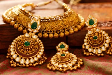 சரசரவென இறங்கிய வேகத்தில் ஏறிய தங்கம் விலை - எவ்வளவு தெரியுமா?