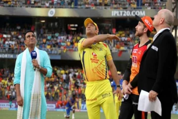 அடுத்த ஆண்டு ஐபிஎல்லில் விளையாடுவீர்களா? வர்ணனையாளரின் கேள்விக்கு அதிர்ச்சியான பதிலளித்த தோனி!