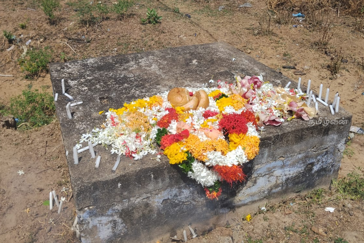உணர்வுபூர்வமாக இடம்பெற்ற மந்துவில் படுகொலையின் 27ஆம் ஆண்டு நினைவேந்தல் நிகழ்வு | 27Th Anniversary Commemoration Of The Manduvil உணர்வுபூர்வமாக இடம்பெற்ற மந்துவில் படுகொலையின் 27ஆம் ஆண்டு நினைவேந்தல் நிகழ்வு | 27Th Anniversary Commemoration Of The Manduvil