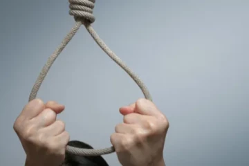 யாழில் யுவதியின் விபரீத முடிவால் கலங்கும் குடும்பம்