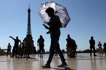 ஐரோப்பாவை அச்சுறுத்தும் வெப்ப அலை ; 10 நாட்களில் மட்டும் 2,300 பேர் உயிரிழப்பு