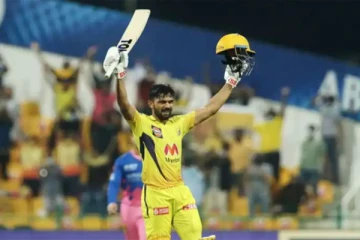 ‘’யாருடா இவன்  ,யாருடா இவன் ஊற  கேட்ட   தெரியும்  ‘’  - ருத்ரதாண்டவம் ஆடிய ருத்ராஜ் ஹாட்ரிக் சதம் விளாசி அசத்தல்