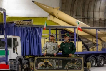 எங்ககிட்டயும் ஏவுகணைகள் இருக்கு; அமெரிக்காவிற்கு ஈரான் பகிரங்க எச்சரிக்கை