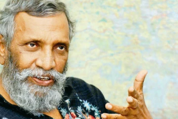 "මේ අර්බුදයෙන් ගැලවීමට ජන අරගලයට හිසක් හා මේ පාර්ලිමේන්තුවට හදවතක් අවශ්යවේ ." යනුවෙන් සටහනක් තබමින් මැ.කෝ සමාජ මාධ්ය කලබයි...(PHOTO)