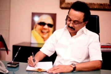 மே மாதத்திலேயே ரூ.2000 வழங்கப்படும்! முதல்வரானவுடன் மு.க.ஸ்டாலின் பிறப்பித்த 5 முக்கிய அரசாணைகள்!