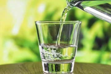 இந்த நேரங்களில் மறந்தும் தண்ணீர் குடிச்சிடாதீங்க: ஆபத்தில் முடியுமாம்