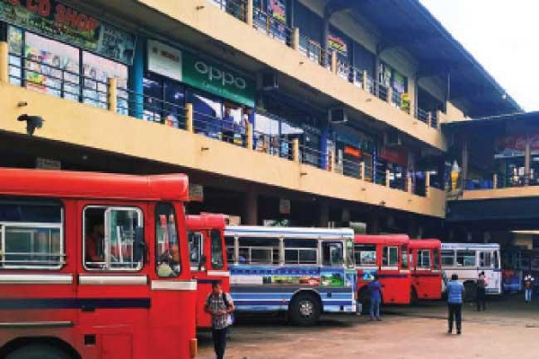 கடும் எரிபொருள் நெருக்கடி! பாதிக்கப்படும் பேருந்து சேவைகள் - ஐபிசி தமிழ்
