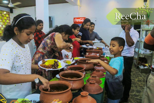 தாயக மண்ணில் பலரின் வியத்தகு திறமைகள்; அதிசயிக்க வைக்கும் பிரம்மாண்டம்!(Video) | Dramatic Awe Inspiring Reecha Organic Farm