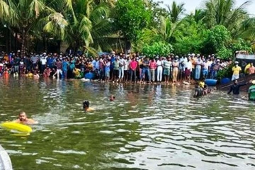 பல உயிர்களை காவு கொண்ட கிண்ணியா படகு விபத்து! மூவர் பொலிஸாரிடம் சிக்கினர்