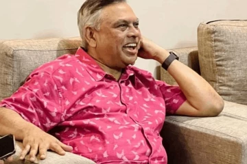 බැසිල් රාජපක්ෂ අත්අඩංගුවට ගැනීමේ වරෙන්තුව යළි දීර්ඝ කරයි