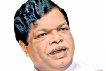 இந்தியாவில் தவறான அறுவை சிகிச்சை அமைச்சர் பந்துல சிங்கப்பூர் மருத்துவமனையில் அனுமதி ....!