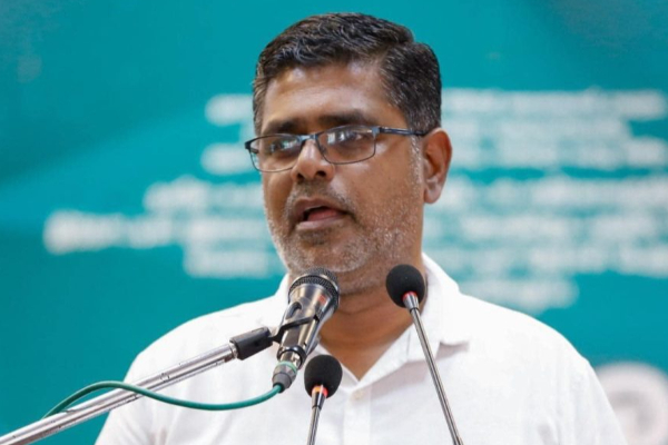 இலங்கையின் ஜனாதிபதியாக நாமல்! வருடத்தை கூறிய அரசியல்வாதி | Namal Rajapaksa Podujana Mujibur Rahman