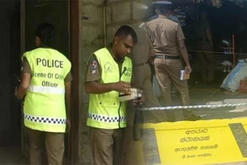 மனைவியும் மகனையும் கத்தியால் குத்திவிட்டு உயிரை மாய்த்துக் கொண்ட தந்தை