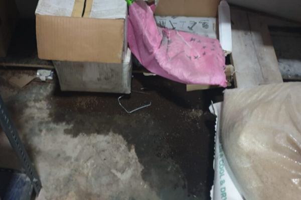 திடீர் சோதனை நடவடிக்கையில் இறங்கிய சுகாதார பரிசோதகர்கள் | Health Inspectors Inspection Operation Mullaithivu