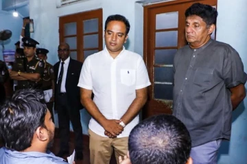 மக்களின் அடிப்படை உரிமைகளை மீறும் அரசுடன் எங்களுக்கு தொடர்பு இல்லை! - சஜித் தெரிவிப்பு (Photos)