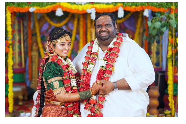 மகாலட்சுமியால் தூக்கத்தை இழந்த ரவீந்தர்.திருமணமாகி ஒரே மாசத்துல இப்பயொரு நிலைமையா? | Mahalakshmi Turns Villain For Ravindar