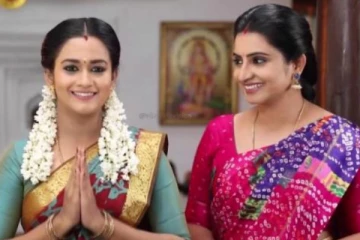 அடை மழையில் ஆட்டம் போடும் பாண்டியன் ஸ்டோர்ஸ் நடிகைகள்.. வீடியோ இதோ