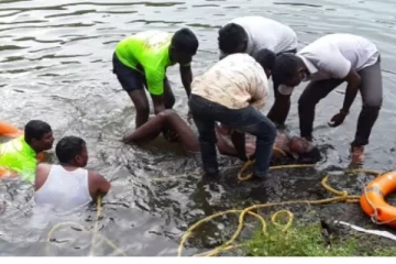 குளிப்பதுபோல் போட்டோ எடுத்த மாணவர் நீரில் மூழ்கி மரணம்