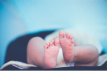 குழந்தைகளை பெற்றெடுத்த ரோபோ - குறைந்த கட்டணத்தில் செயற்கை கருத்தரிப்பு