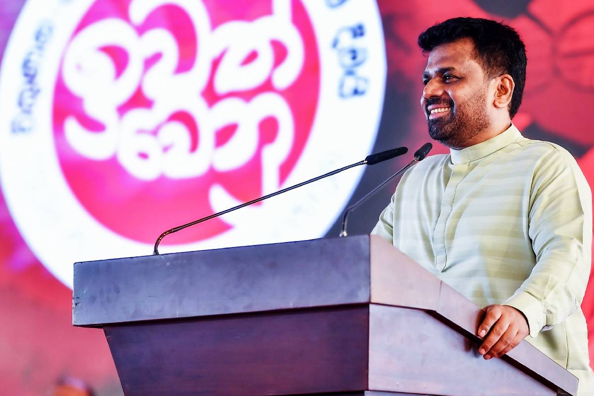 டக்ளஸிடம் இருந்து அநுரவுக்கு பறந்த அவசர கோரிக்கை...! | Douglas Urges Anura To Fix Delft Boat Issue